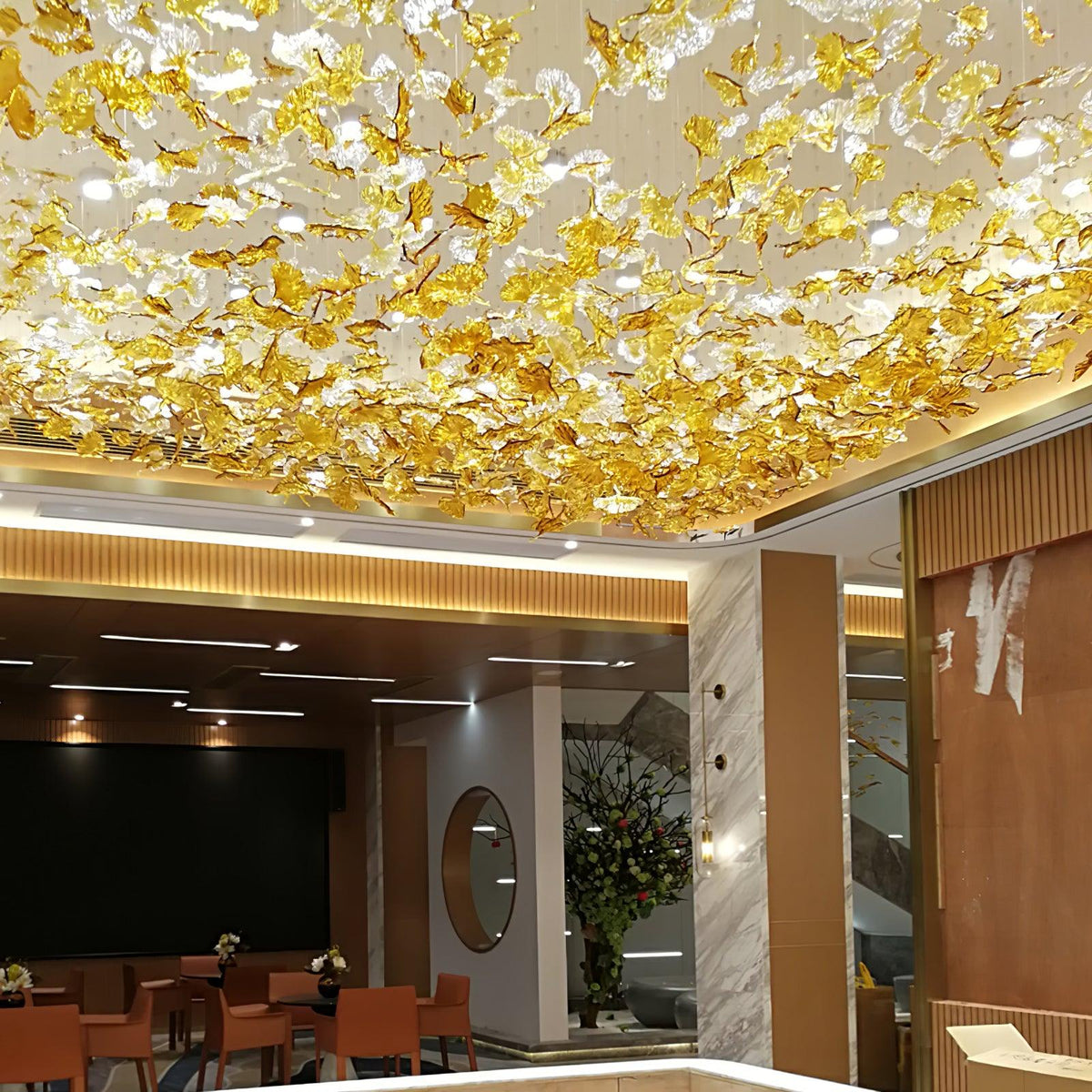 Syraean Multicolor Maple Leaf Crystal Chandelier