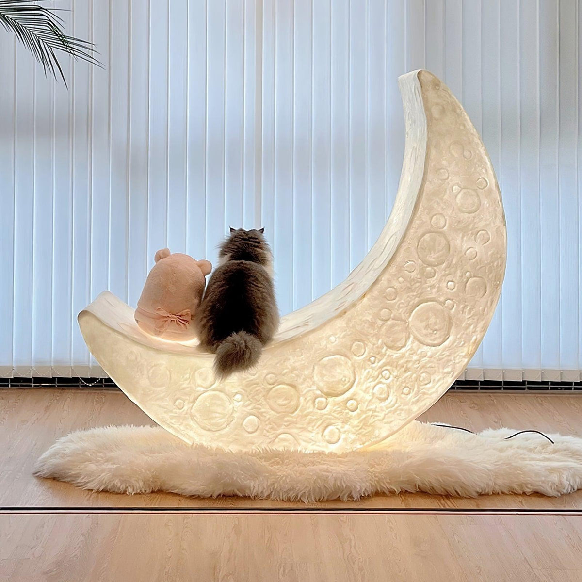 Zetheor Crescent Moon Resin Floor Lamp