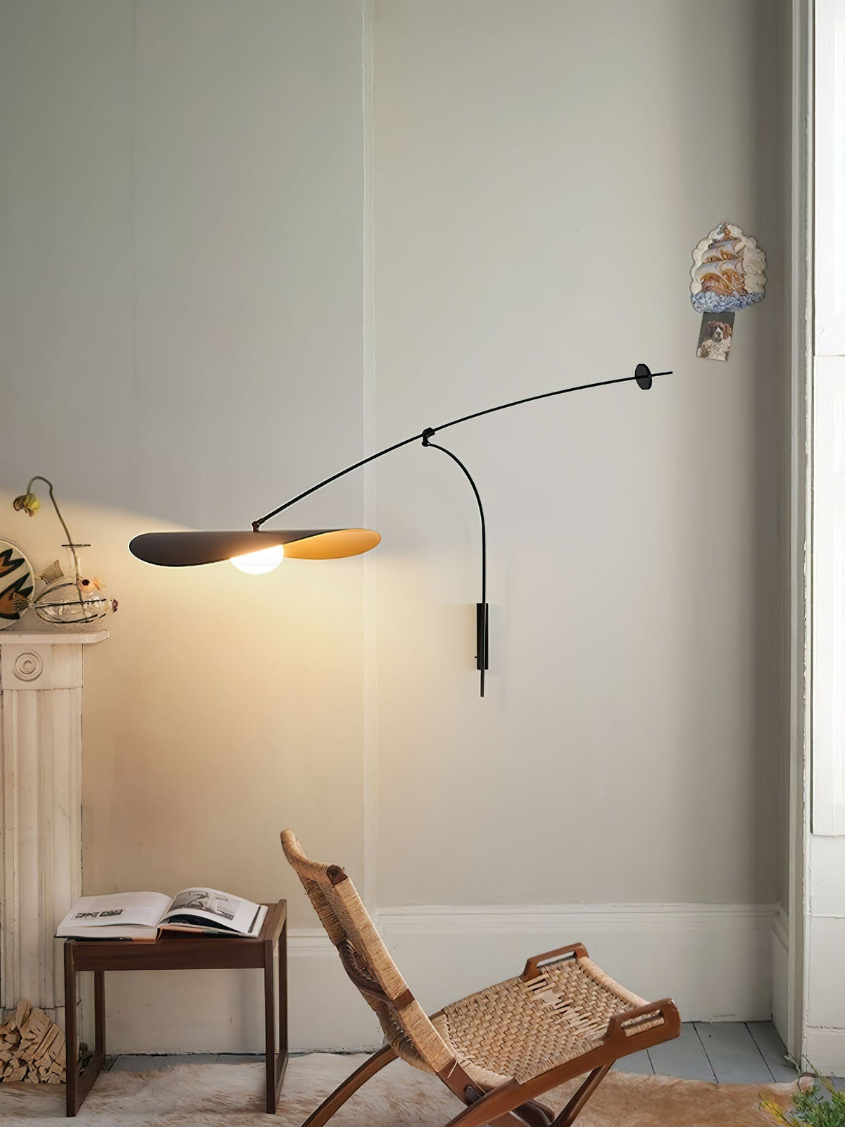 Tirove Glass Minimalist Wall Lamp