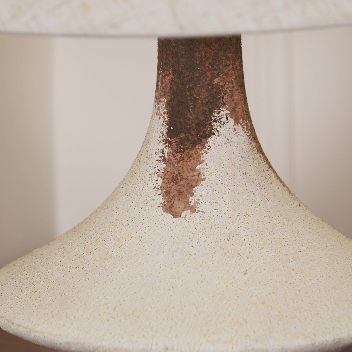 Navoer Fabric Artistic Table Lamp