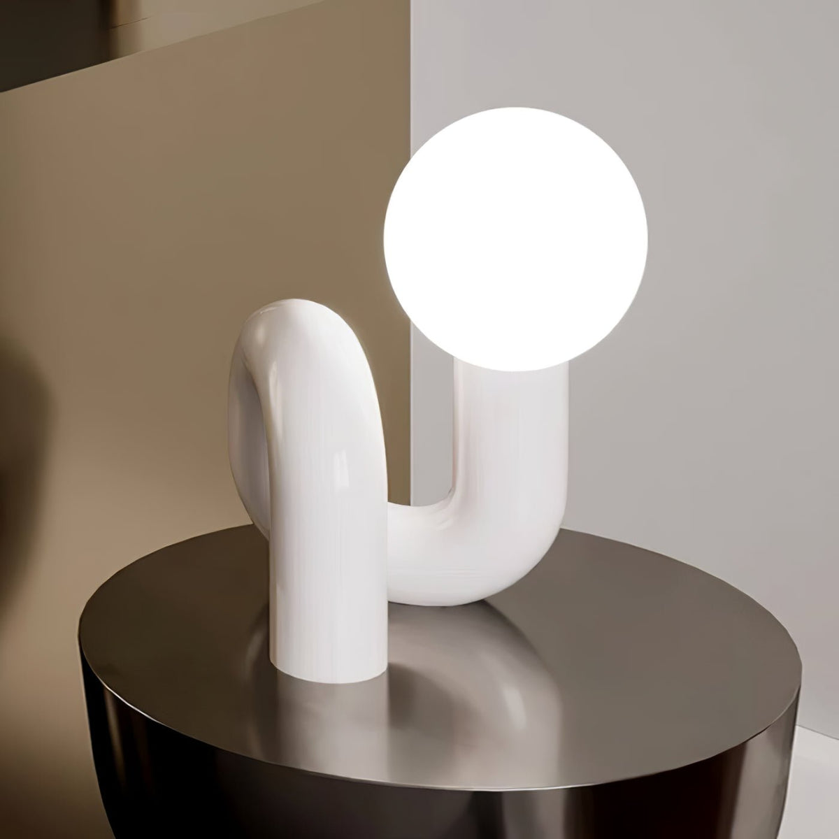 Soreeon Lamp Playful N Shape All White