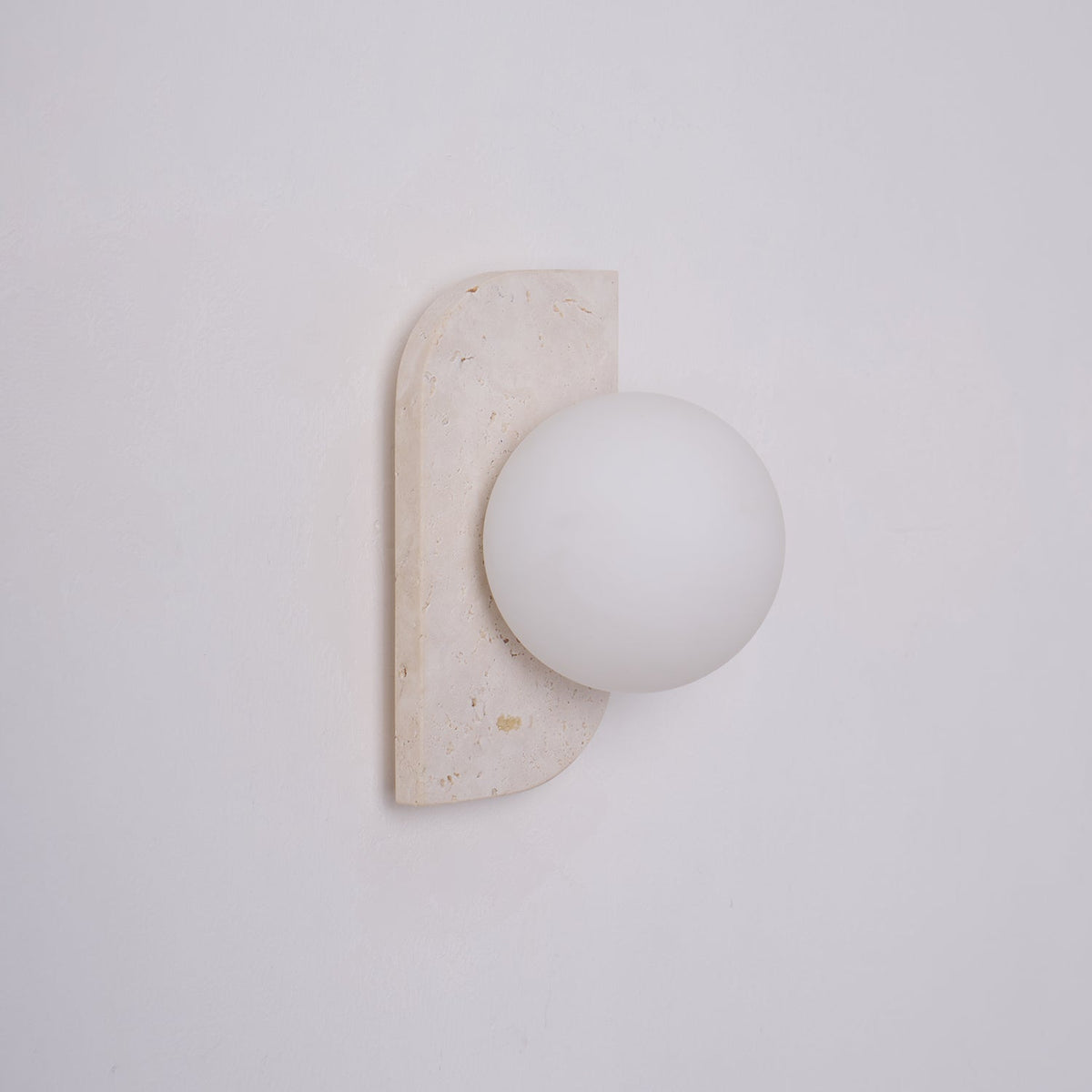 Serearia Minimalist Travertine Plug-In Wall Light