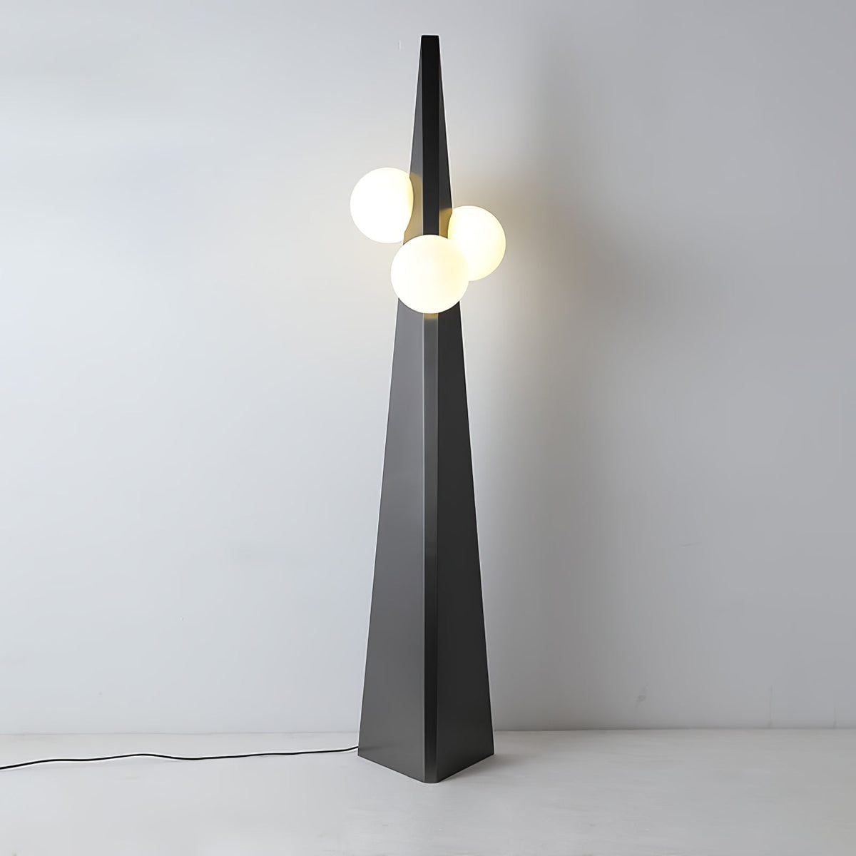 Lymarora Sculptural Floor Lamp