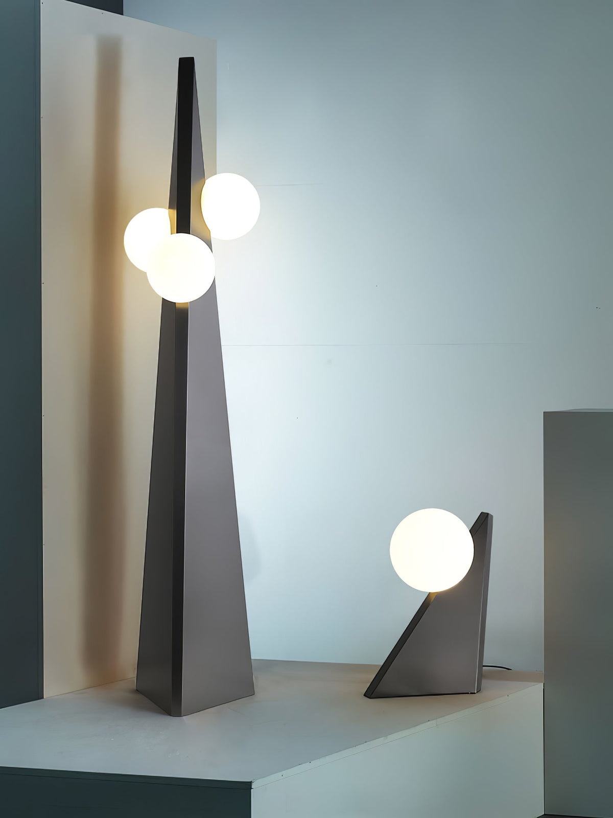 Lymarora Sculptural Floor Lamp