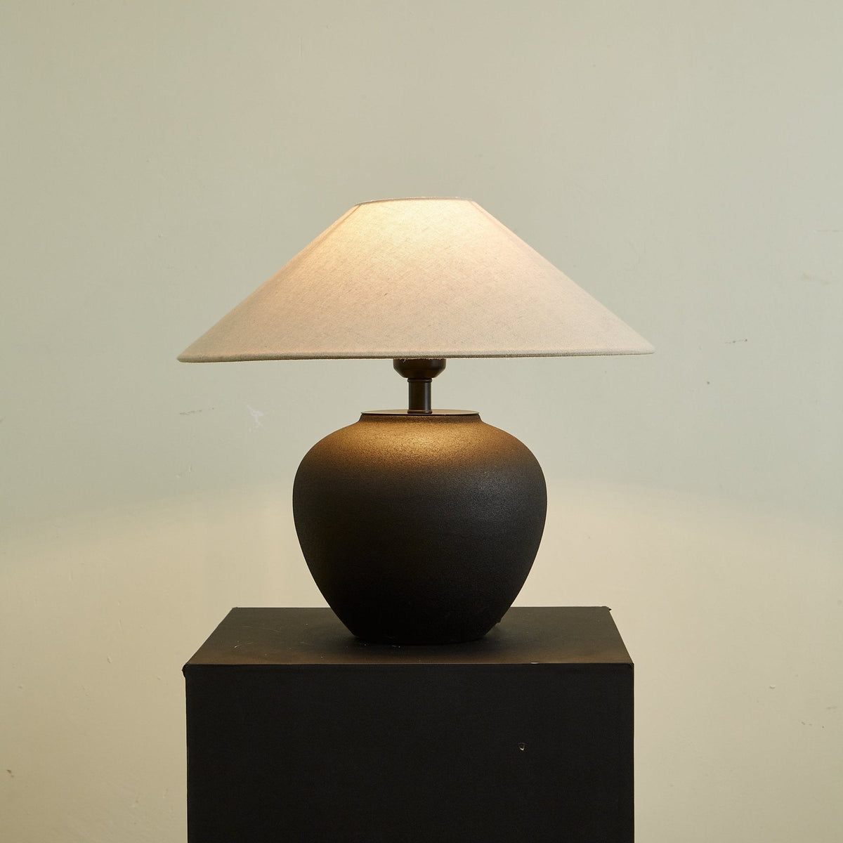 Renenella Classic Ceramics Table Lamp