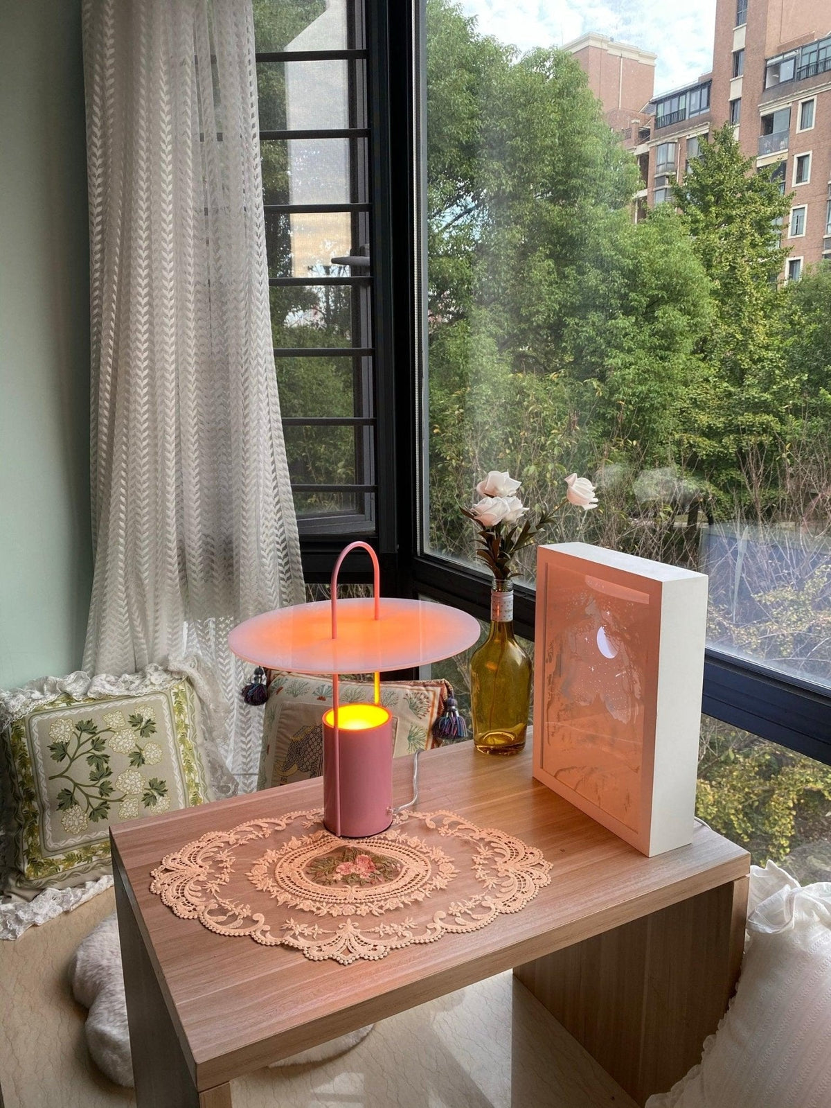 Hattie Modern Table Lamp