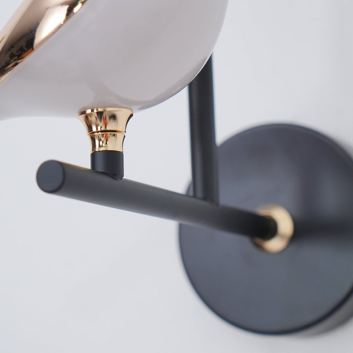 Kehya Iron Indoor Wall Light