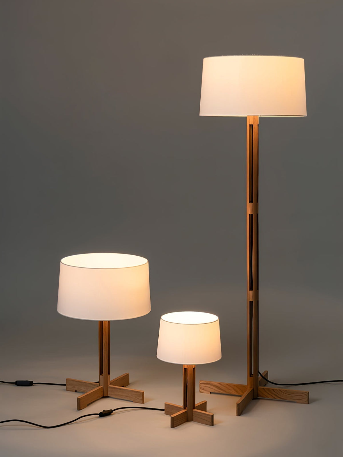 Rinivena Wood & Fabric Contemporary Table Lamp
