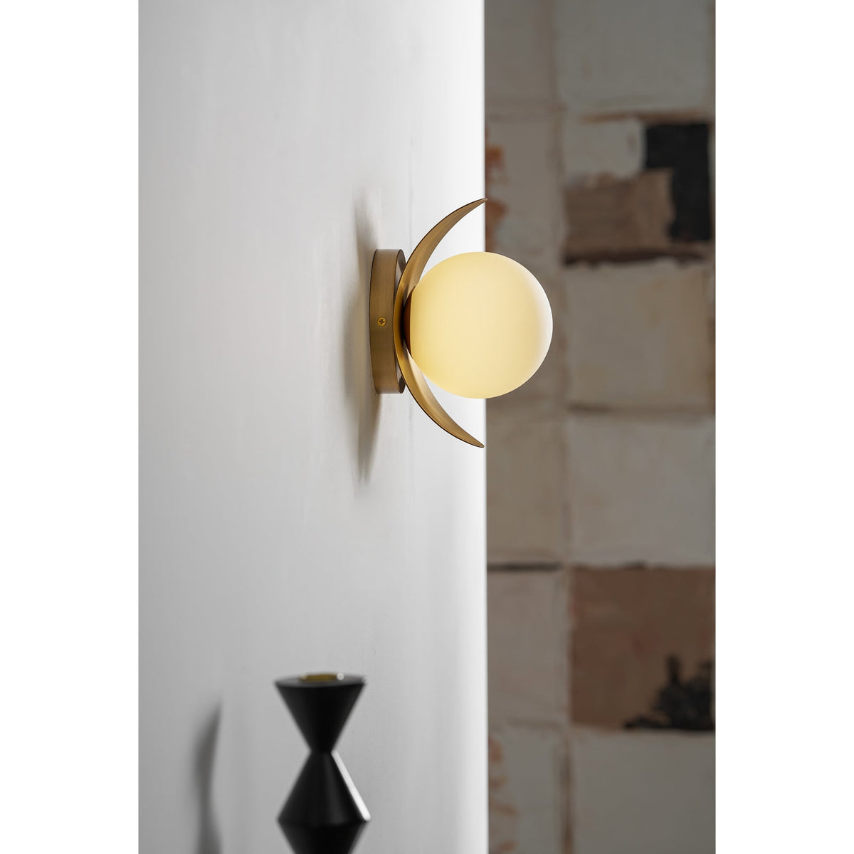 Nozen Brass Indoor Wall Light