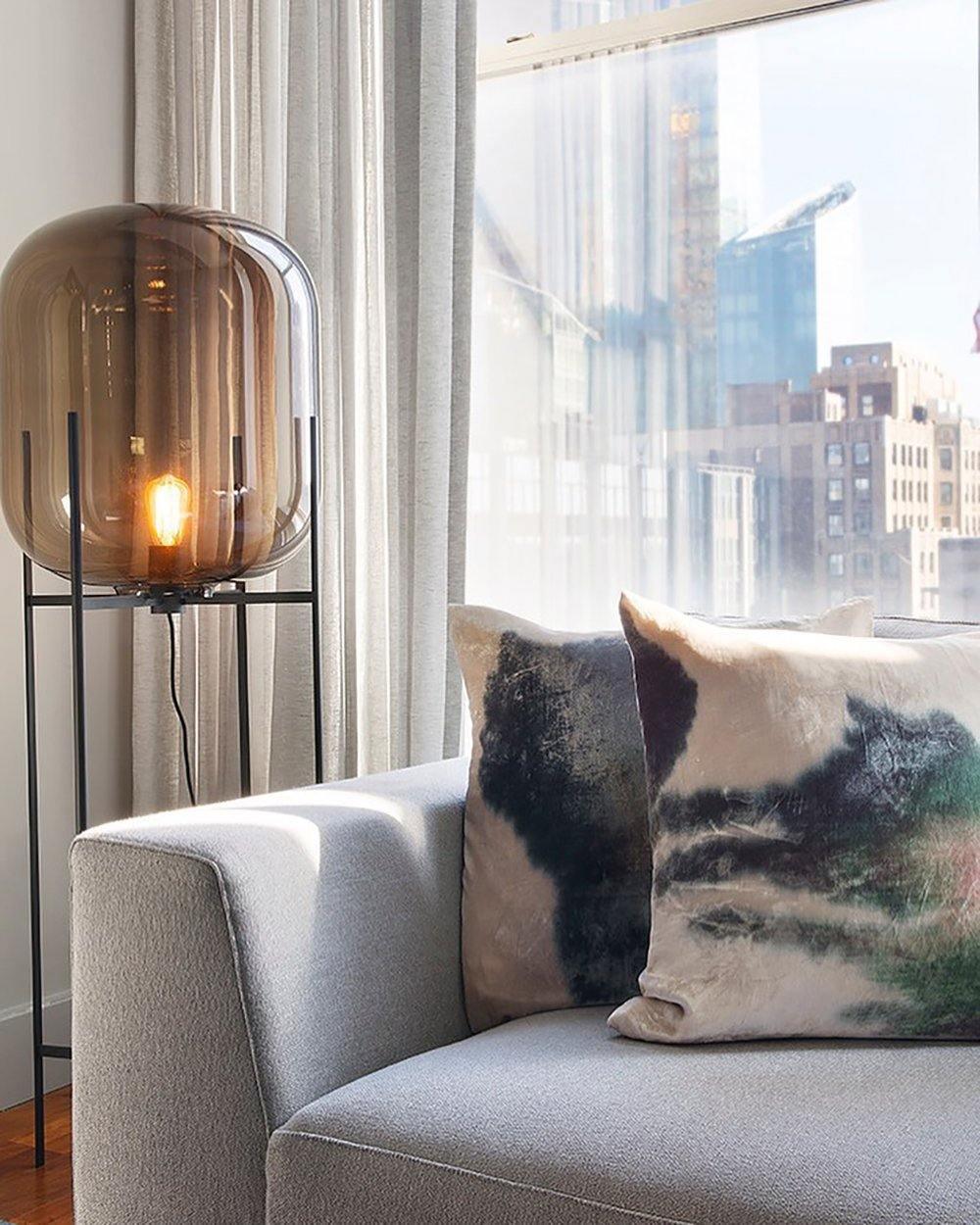 Liorivelia Glass Industrial Floor lamp