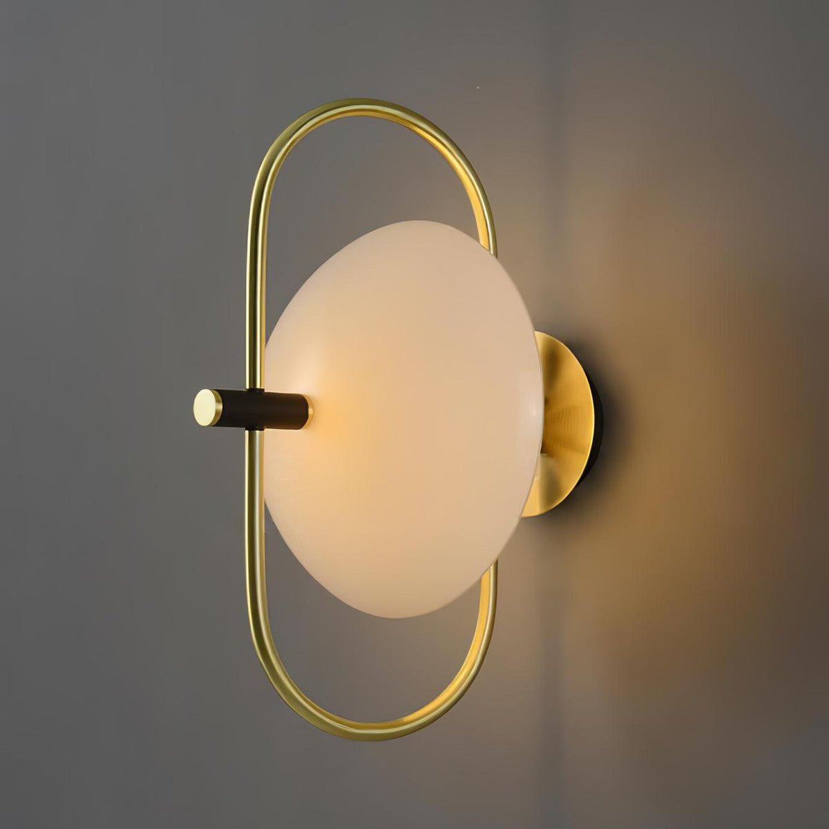 Renerine Minimalist Wall Lamp