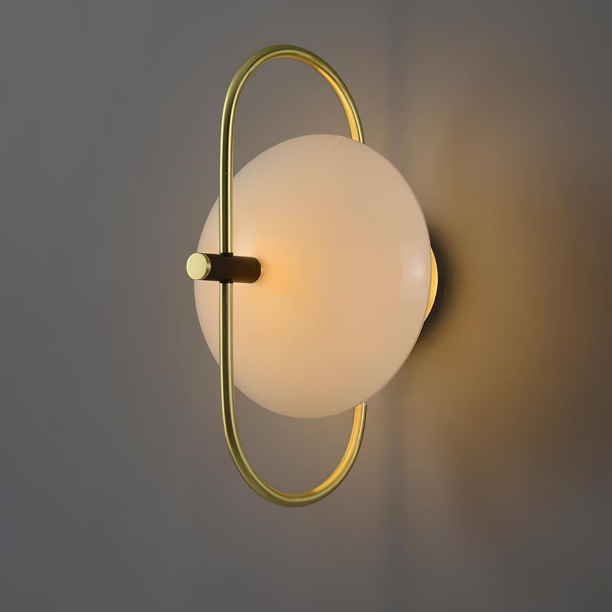 Renerine Minimalist Wall Lamp