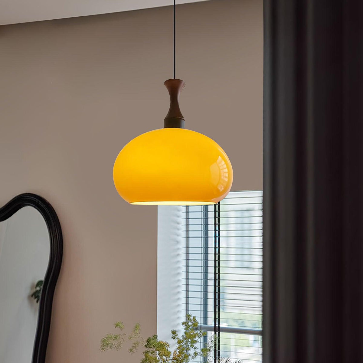 Gyls Modern Minimalist Wood Glass Pendant Lamp