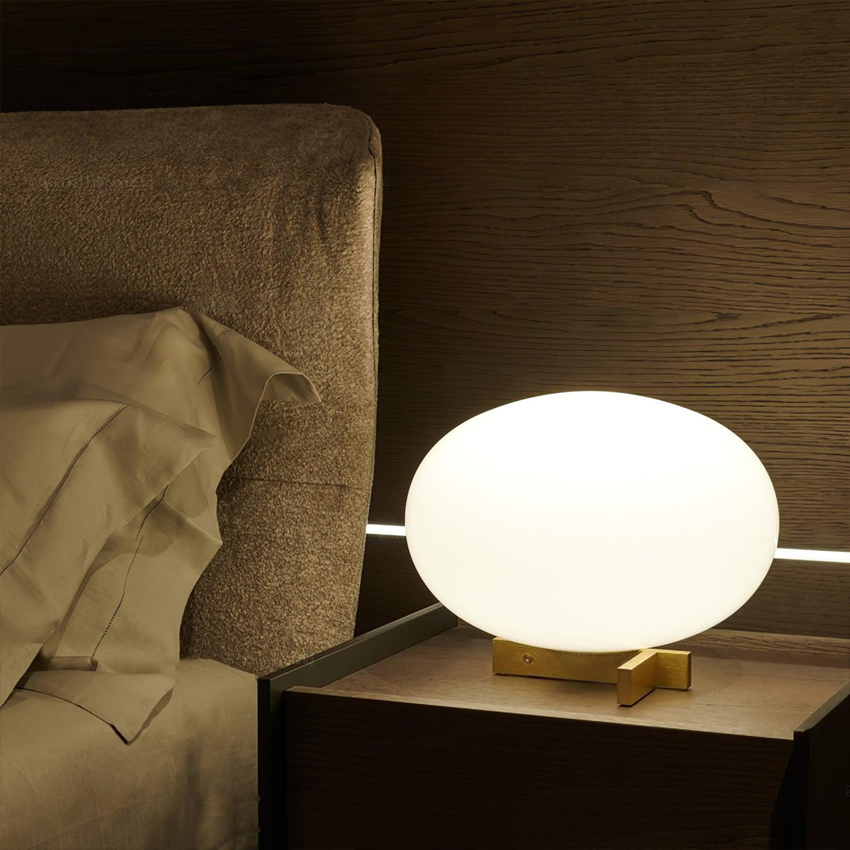 Golvin Orbiting Sphere Table Lamp