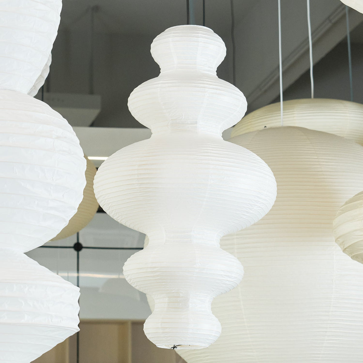Dov Minimalist Paper Pendant Lamp