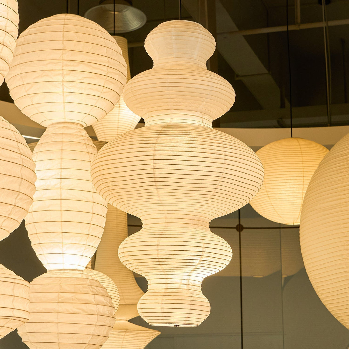 Lunivora Paper Traditional Pendant Lamp