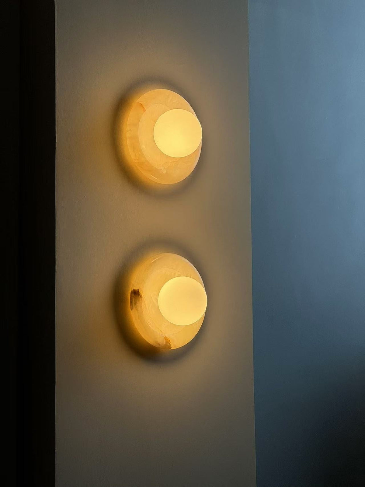 Aursilos Premium Nordic Art White Jade Glass Sconce Wall Lamp