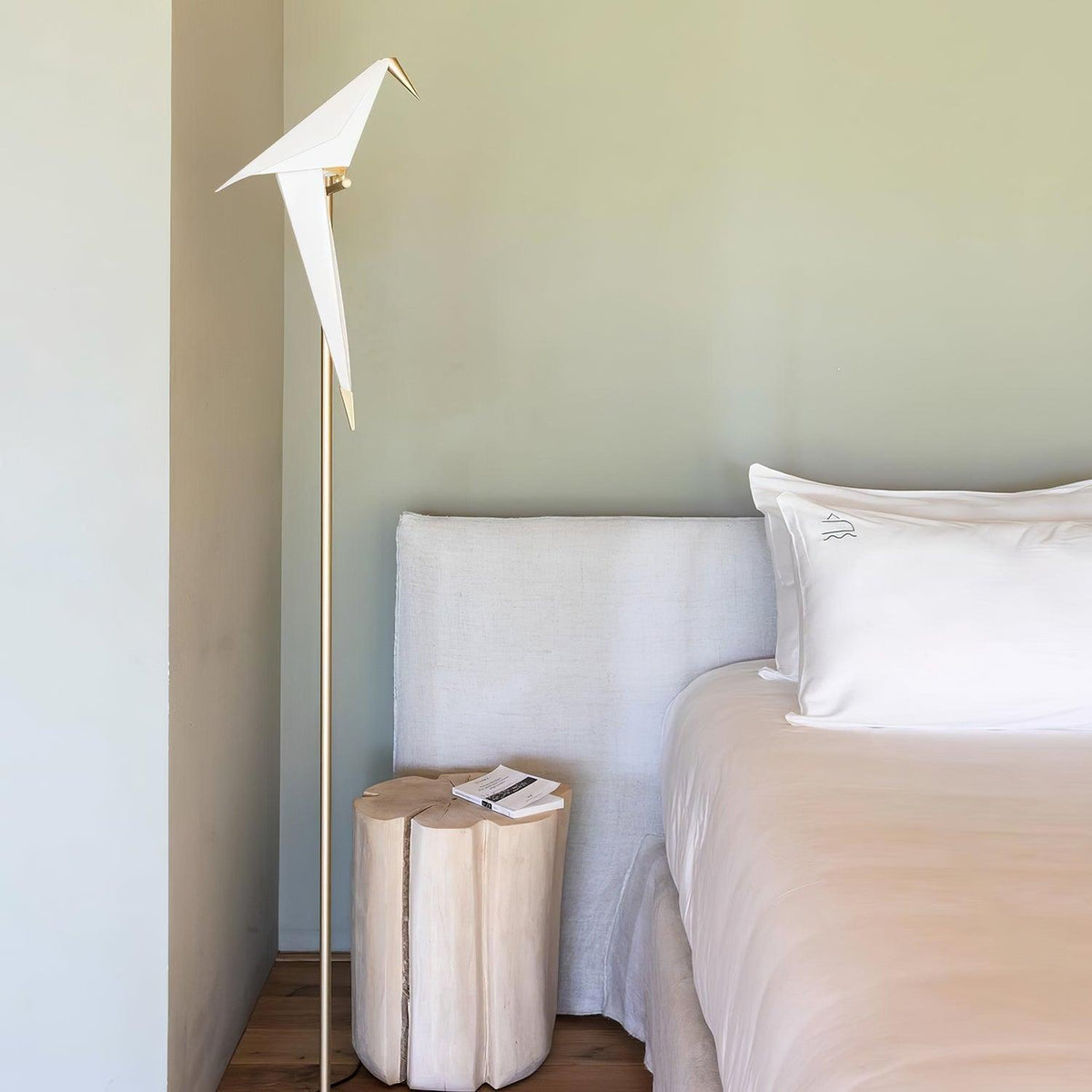 Vioran Aluminum Industrial Floor Lamp