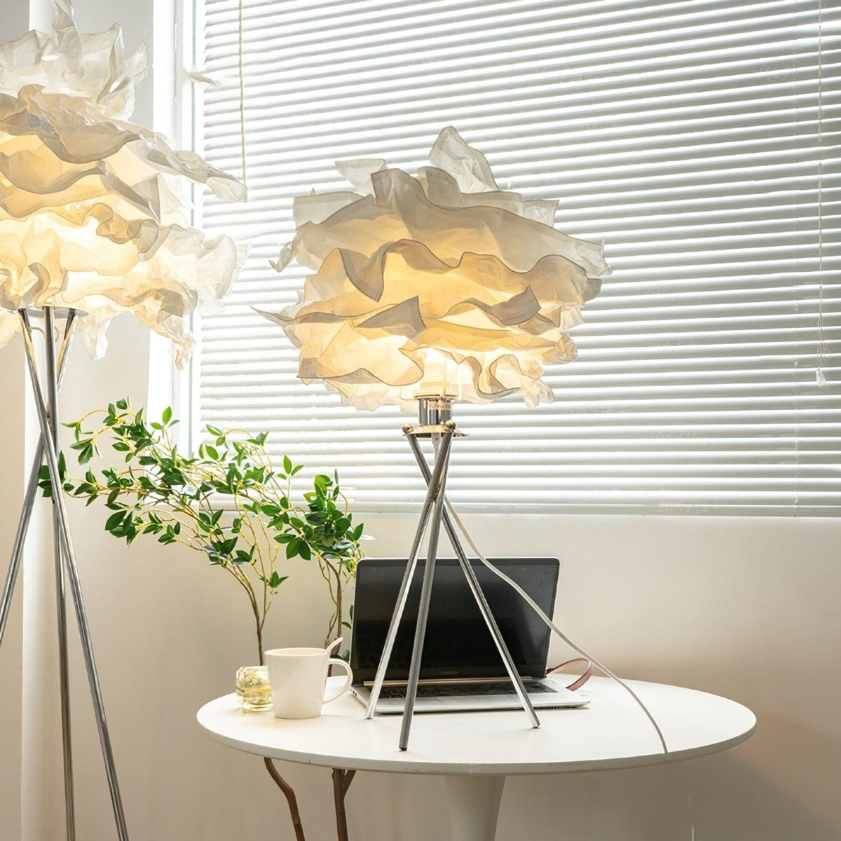 peony Modern Paper Table Lamp