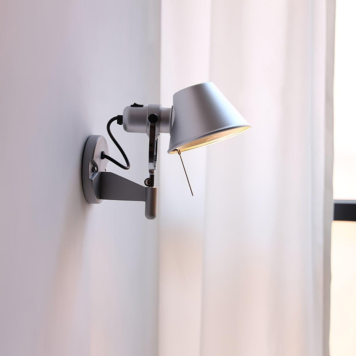 Nyliraris Unique Vintage Industrial Wall Lamp
