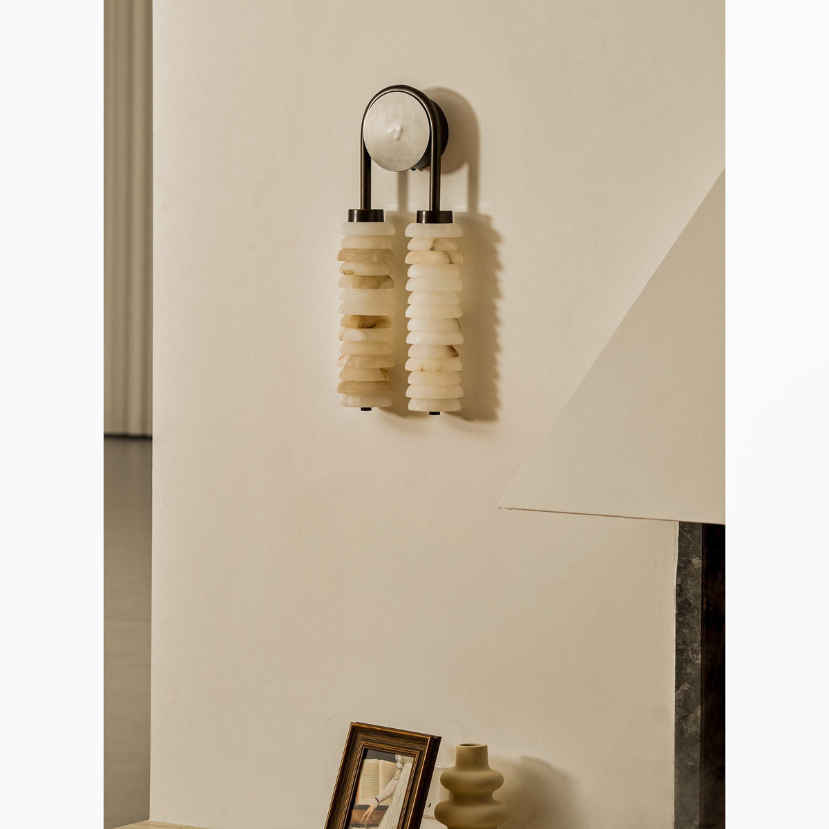 Lioriella Wall Lamp