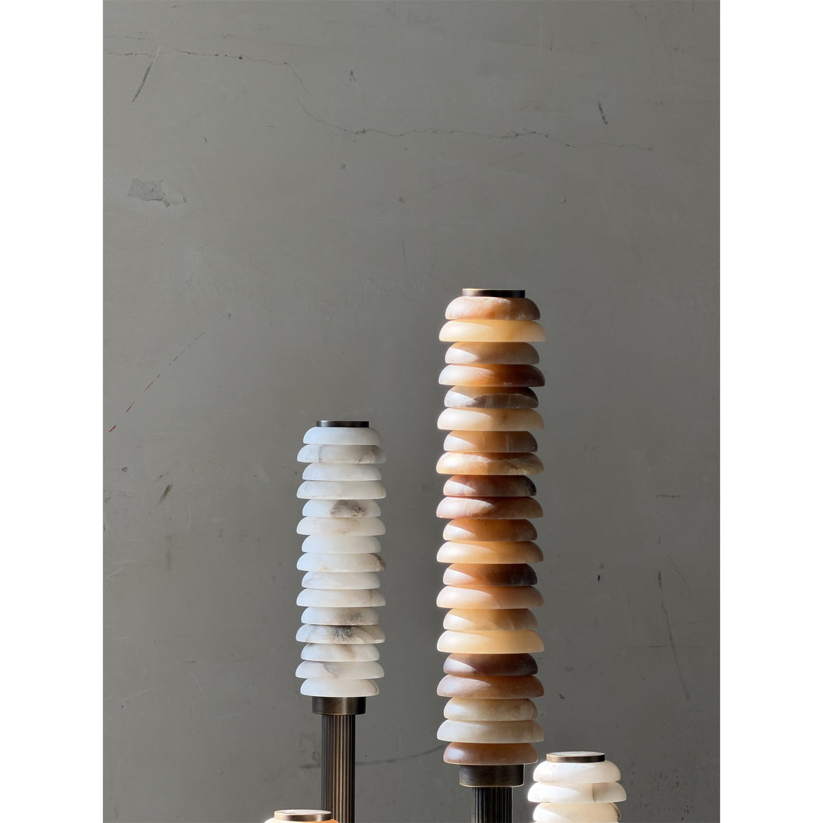 Eiroiella Alabaster Floor Lamp