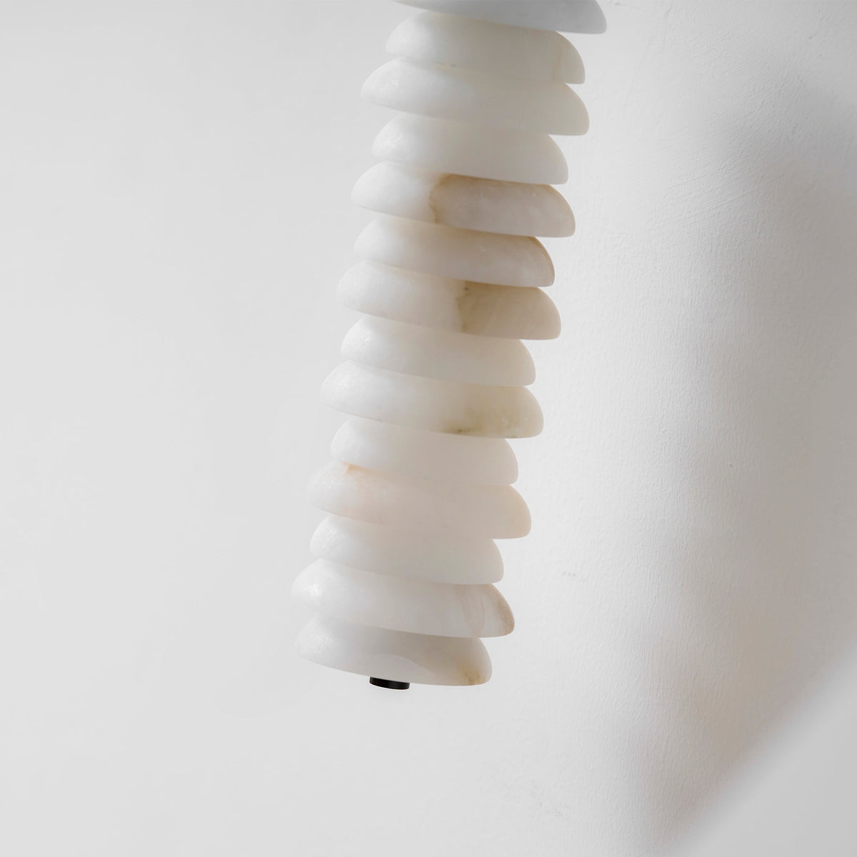 Rivaiella Sconce