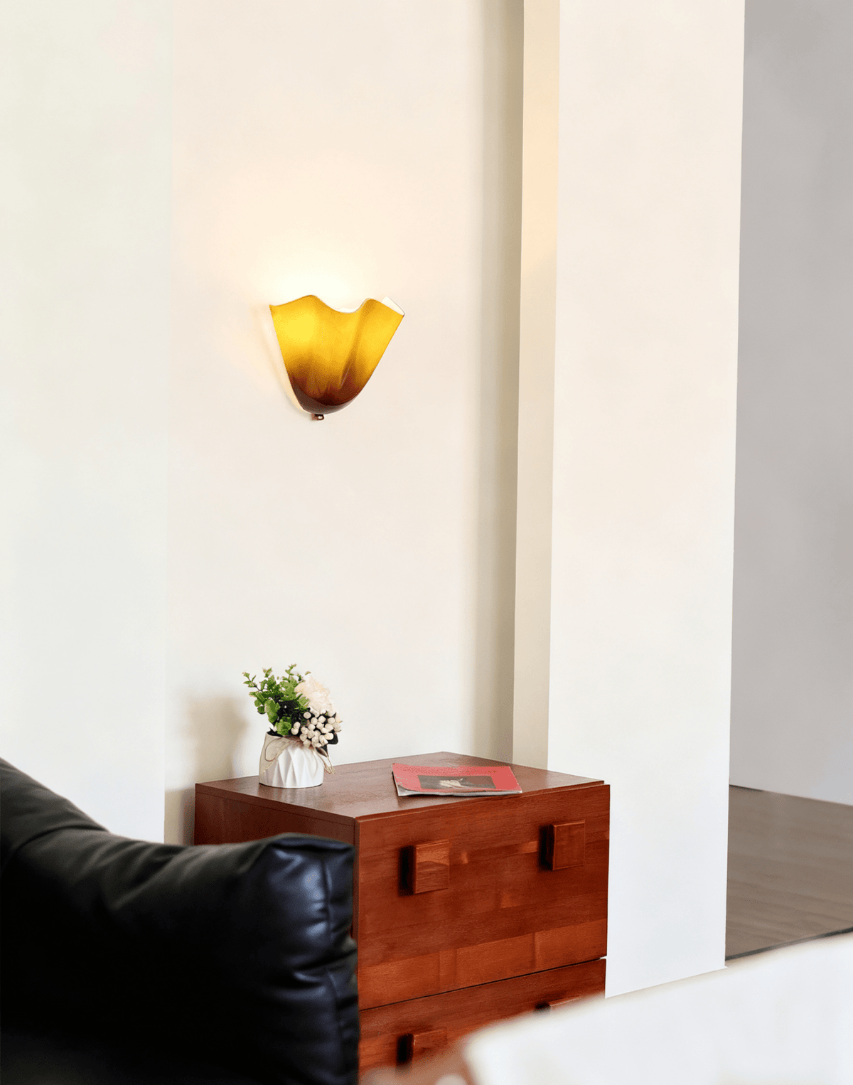 Zakia Glass Indoor Wall Light