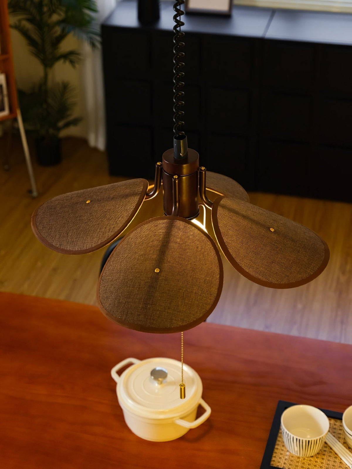 Utalion Traditional Petal Bloom Wood Fabric Pendant Light