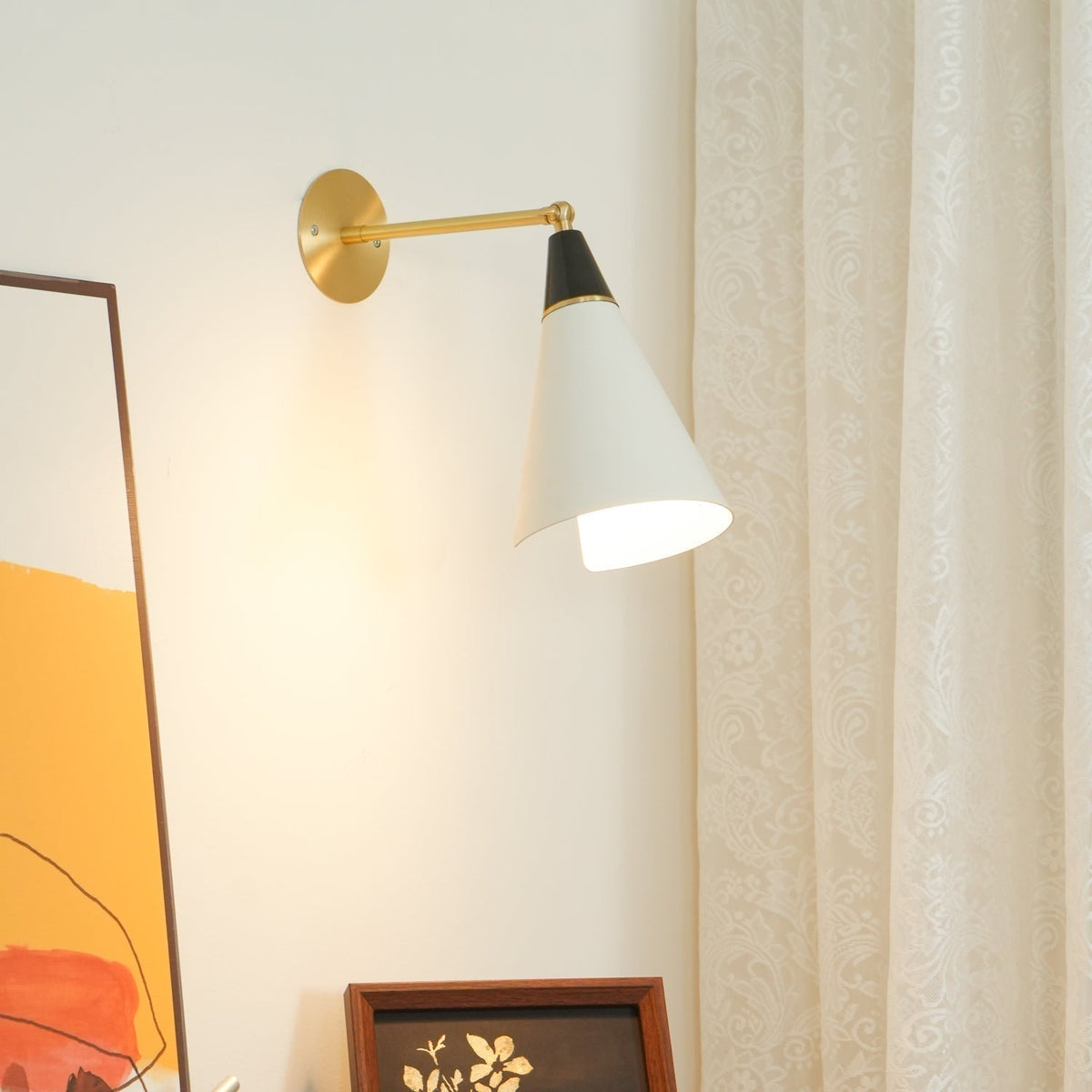 Miraenne Wall Lamp