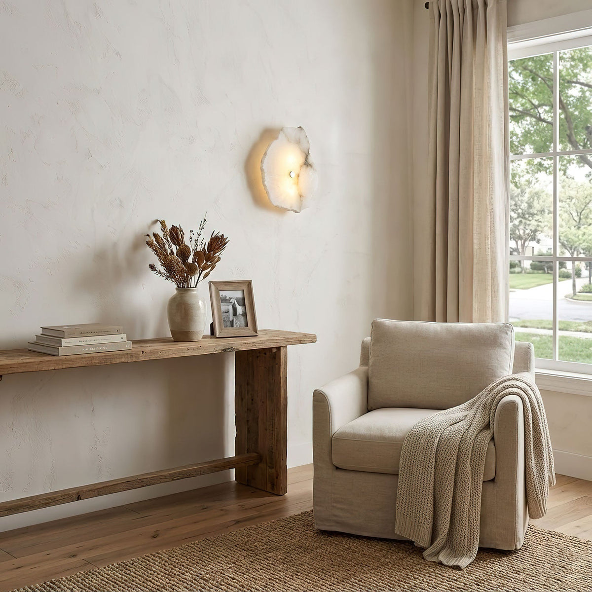 Kokai Alabaster Indoor Wall Light