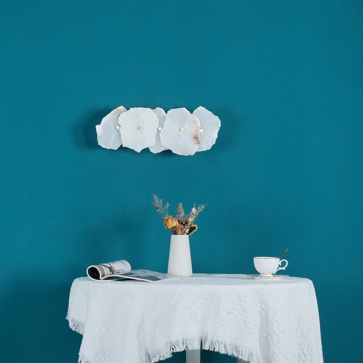 Kokai Alabaster Indoor Wall Light