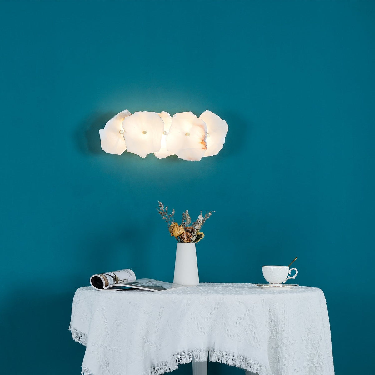 Kokai Alabaster Indoor Wall Light