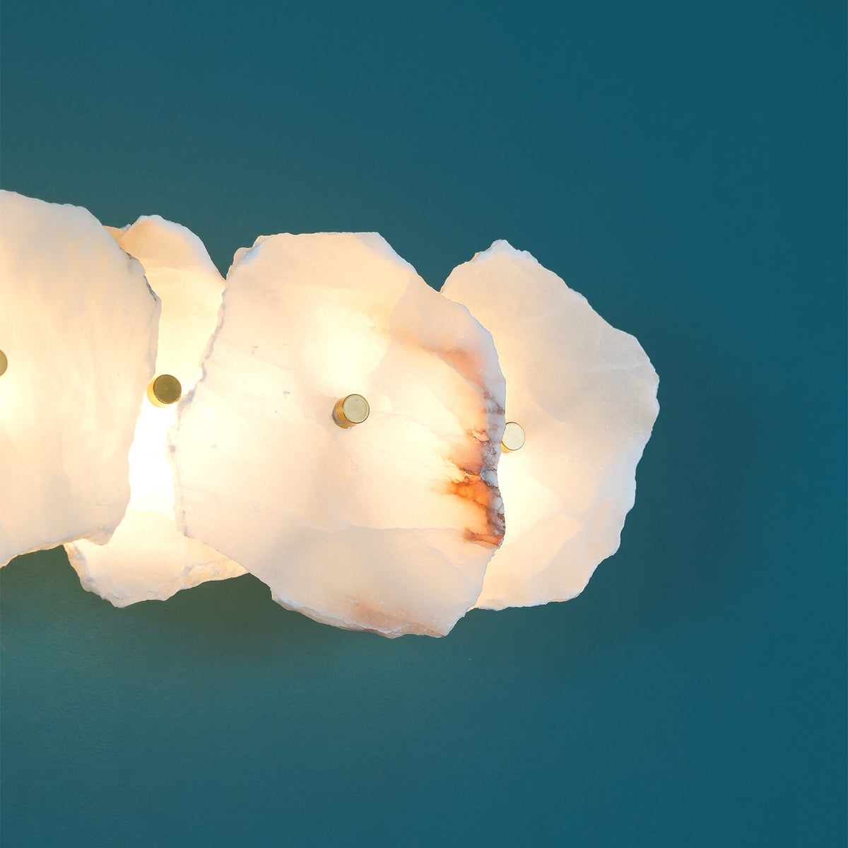 Kokai Alabaster Indoor Wall Light