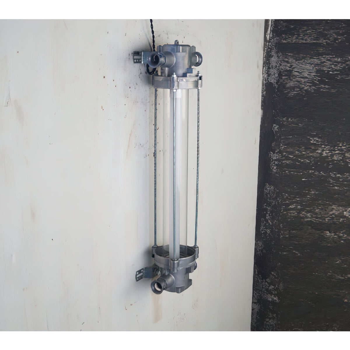 Nyliryra Wall Lamp