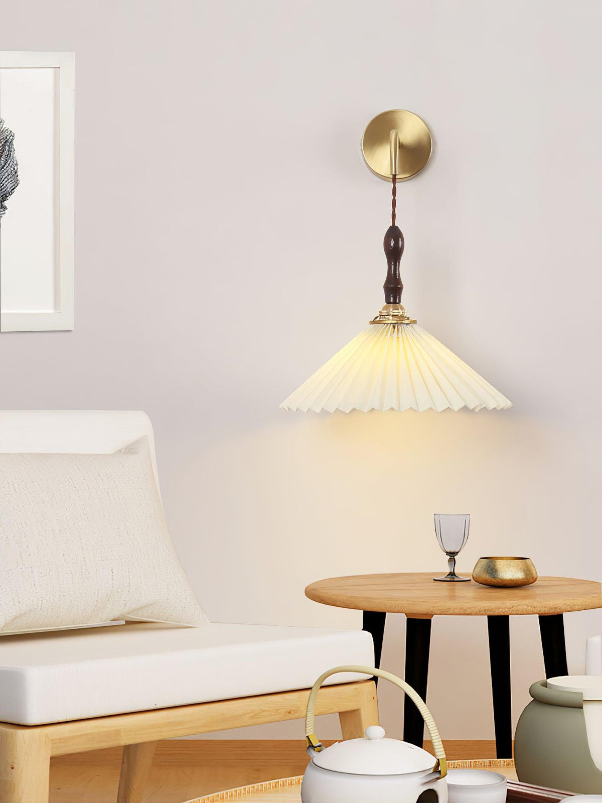 Mordan Premium Elegance Pleated Walnut Wooden Wall Lamp