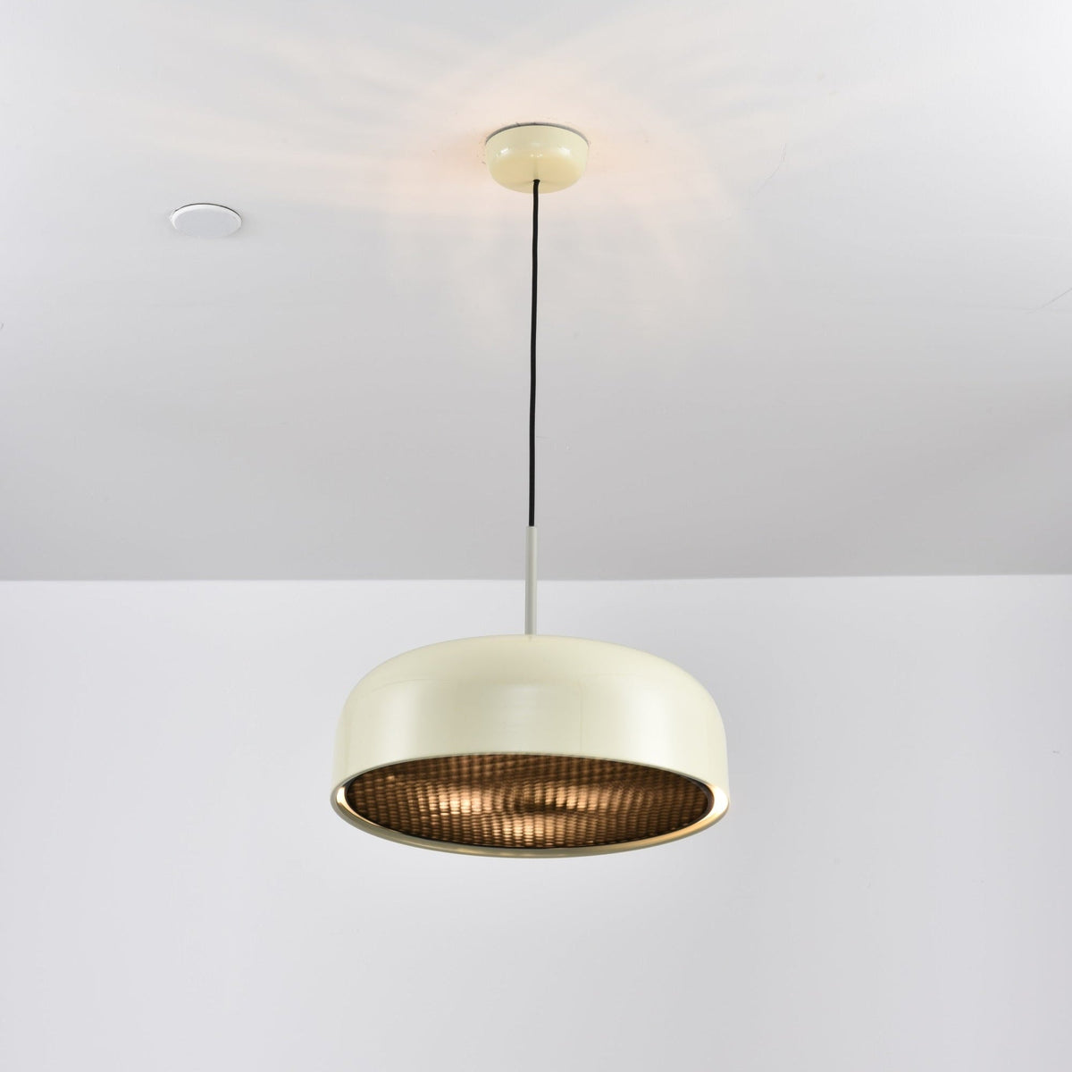 Wolvin Modern Minimalist Podgy Pendant Light