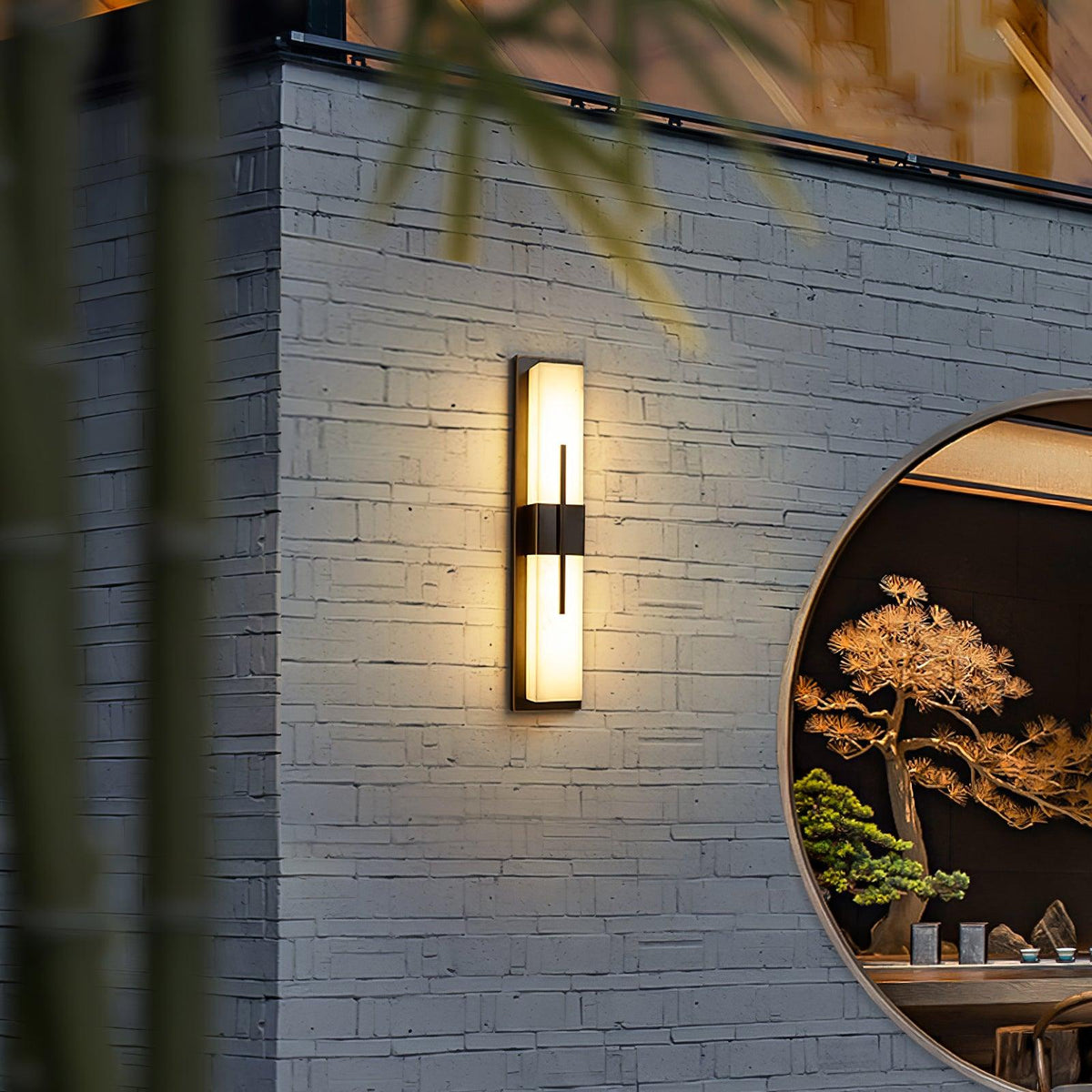 Elarvin Classic Unique Resin Outdoor Wall Light
