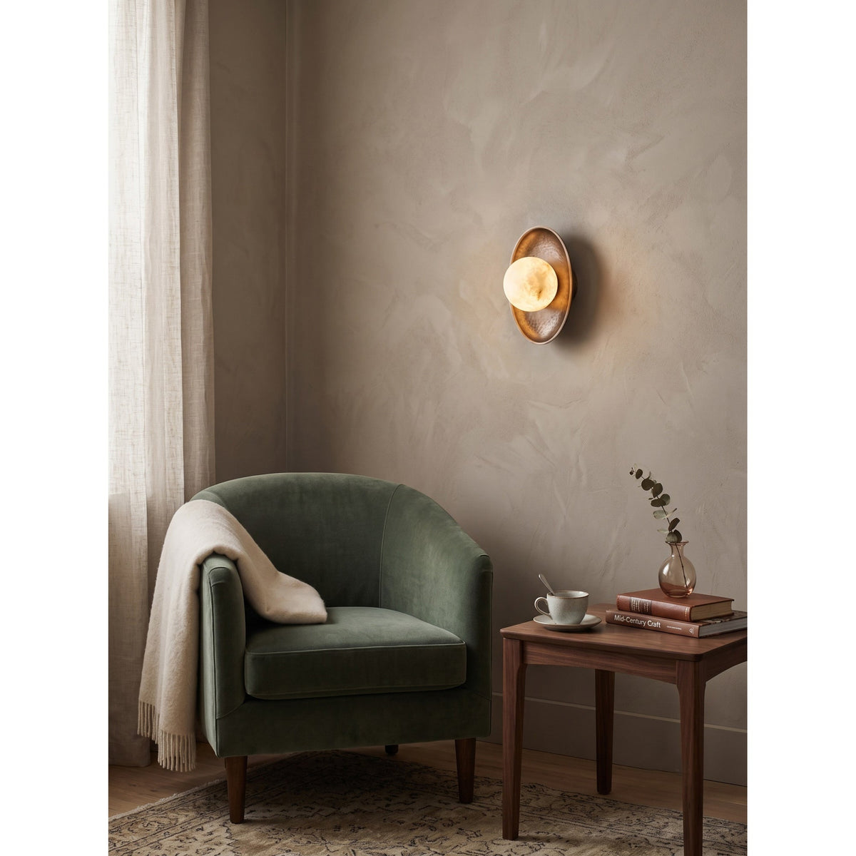 Elaenine Wall Light