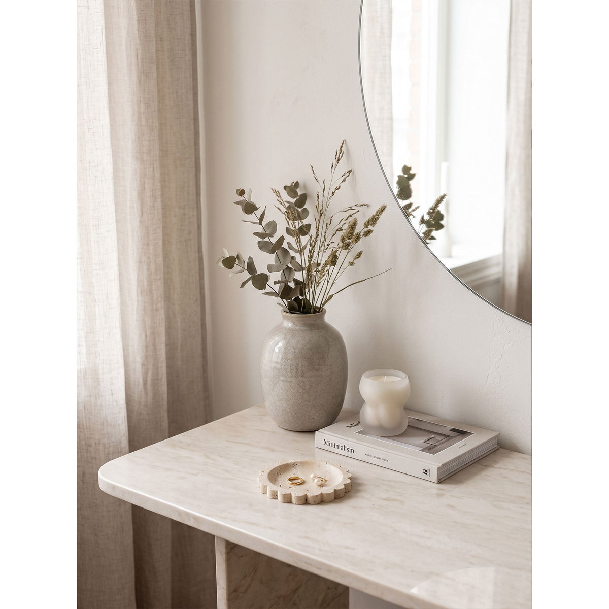 Wexhurst Scalloped Stone Tray