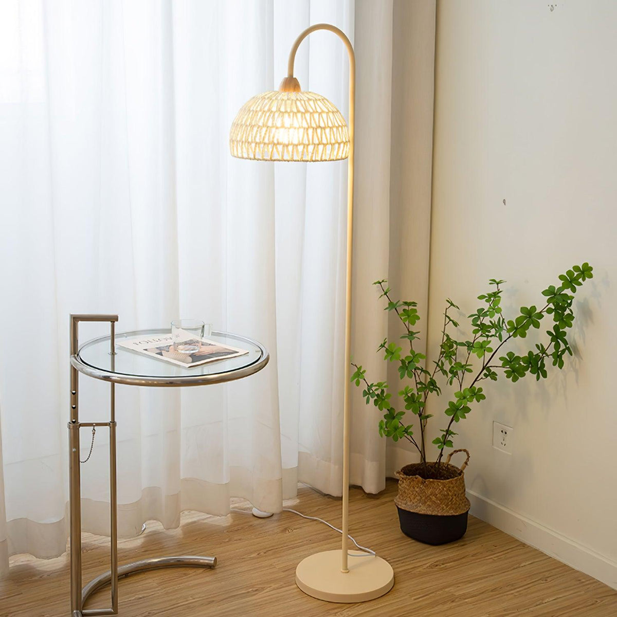 Tor Minimalist Floor Lamp