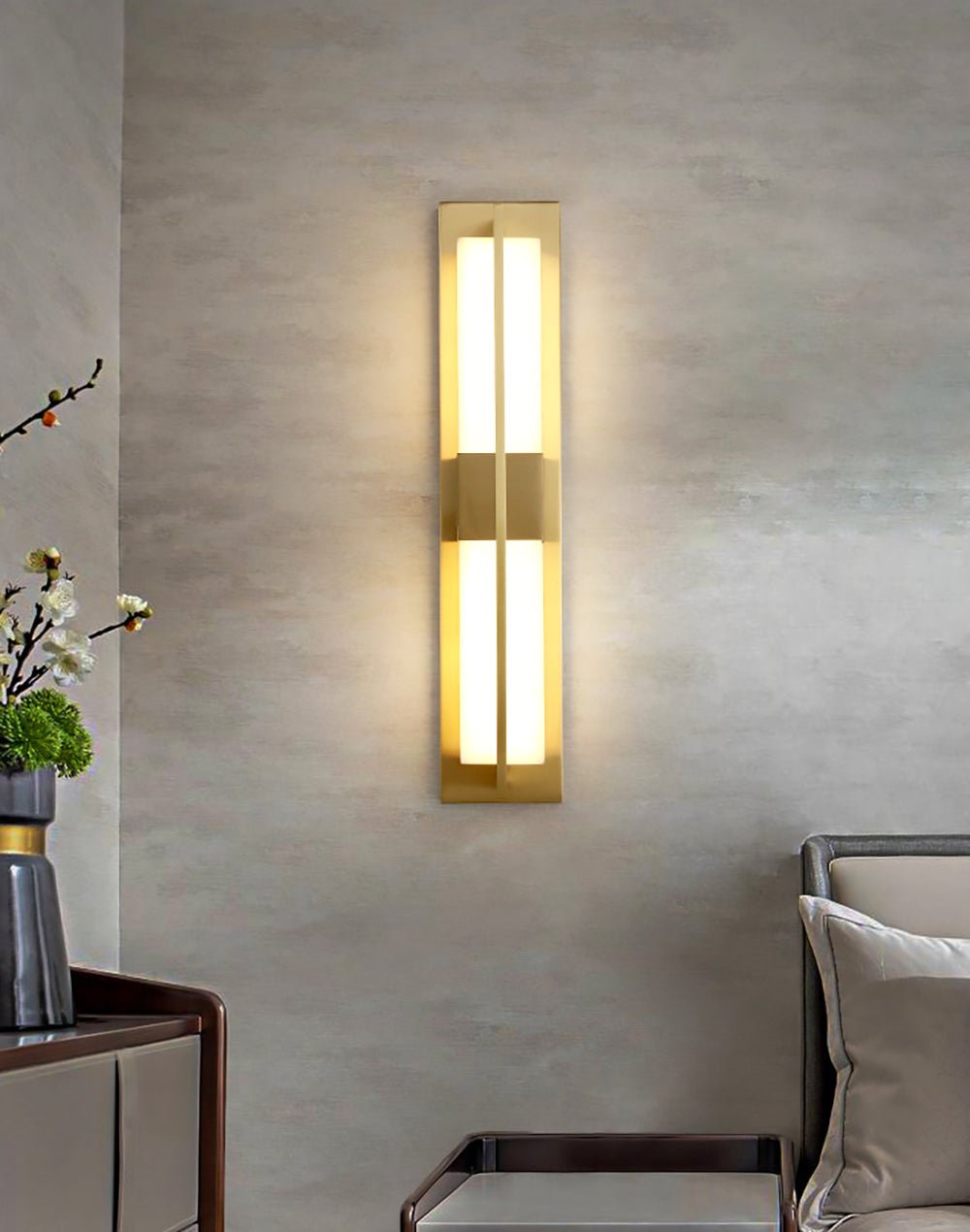 Laxor Alabaster Brass Wall Light
