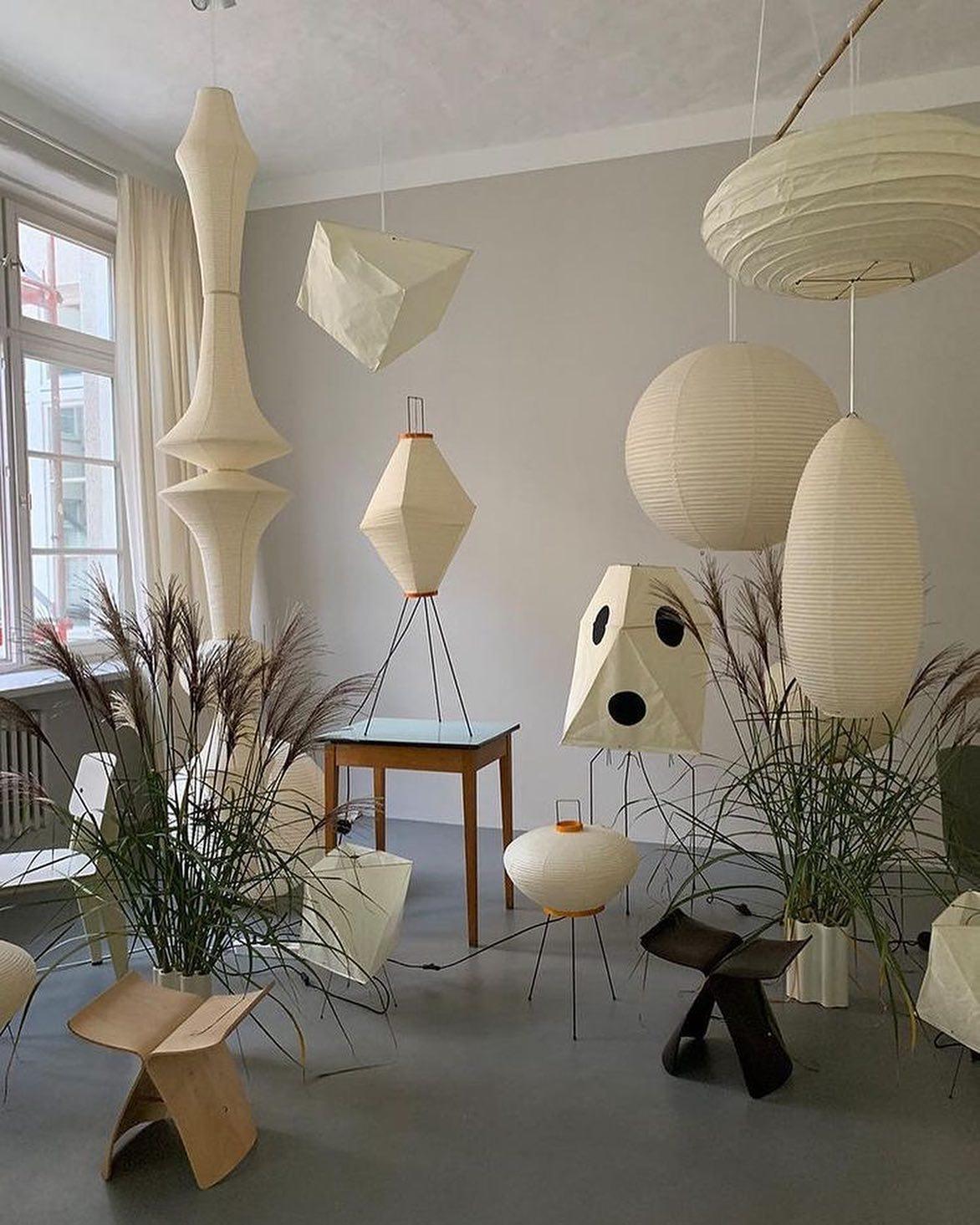Isalo Washi Paper E Pendant Light