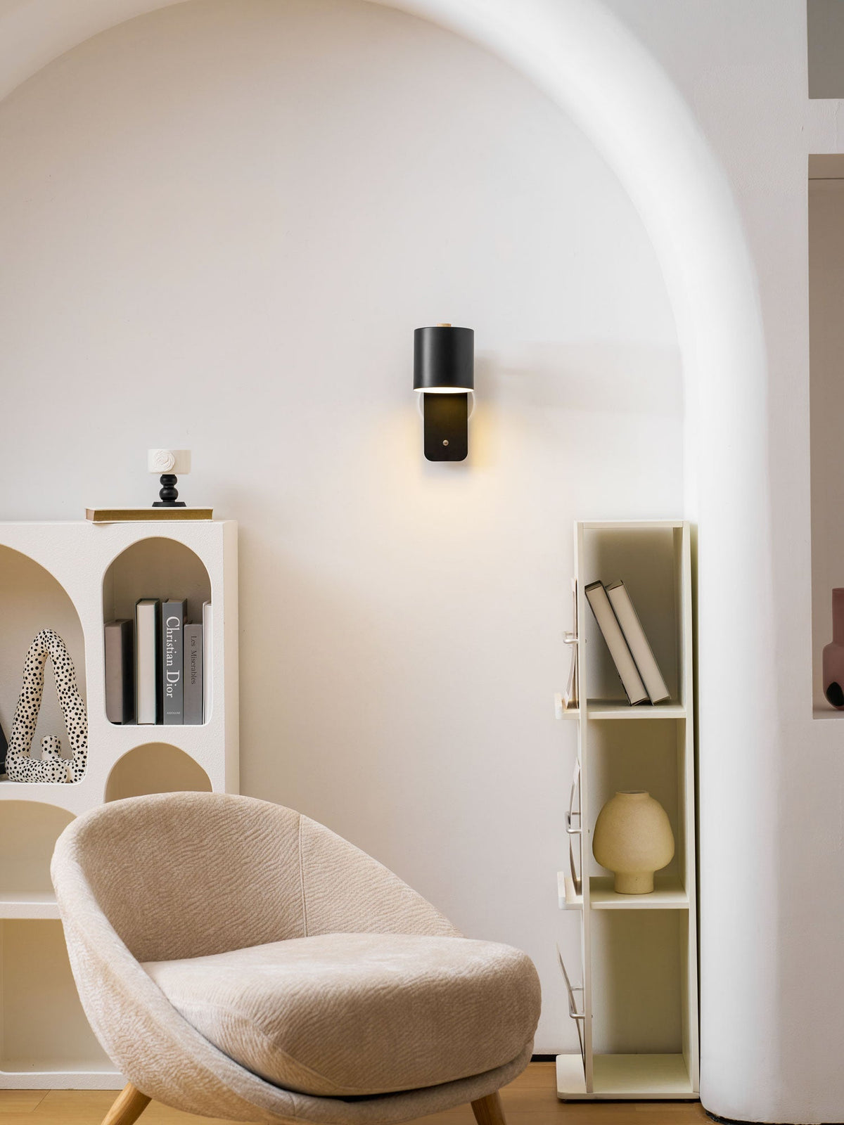 Yebel Rotatable Cylinder Rechargeable Indoor Wall Light
