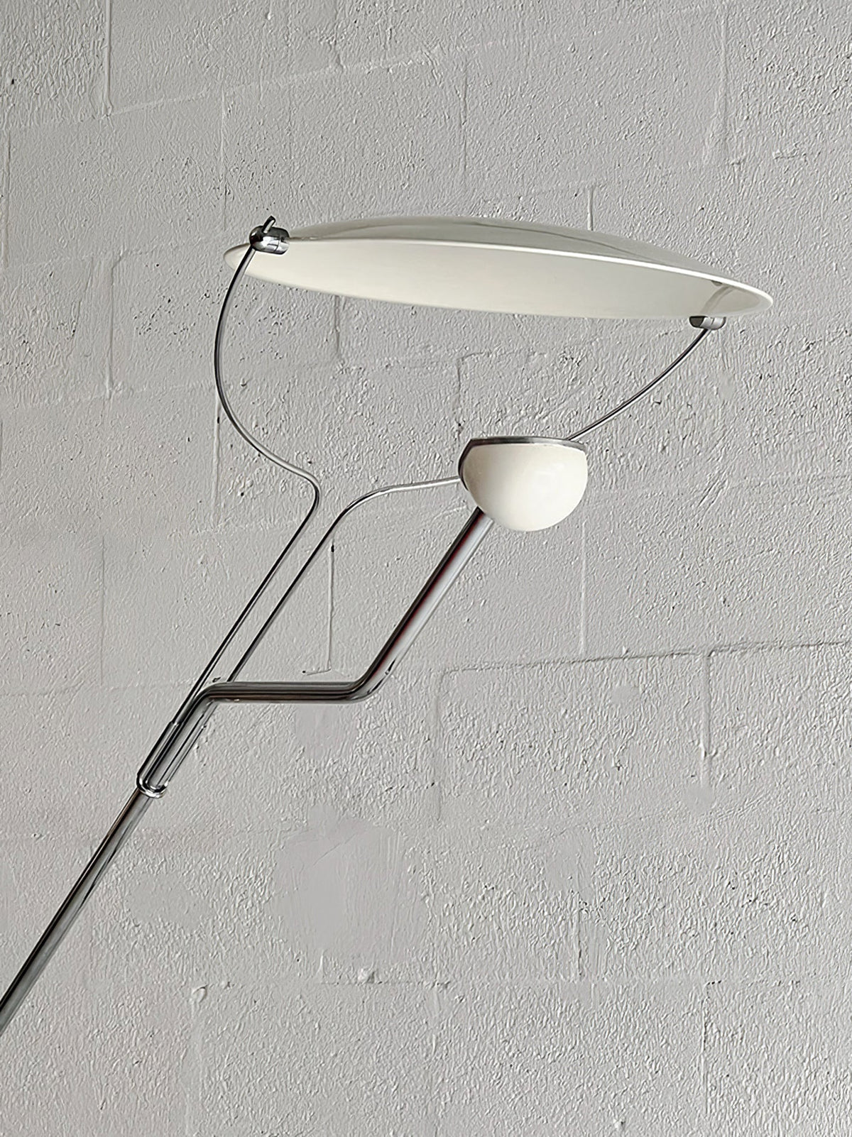 Olvenel Sculptural Chrome Marble Floor Lamp