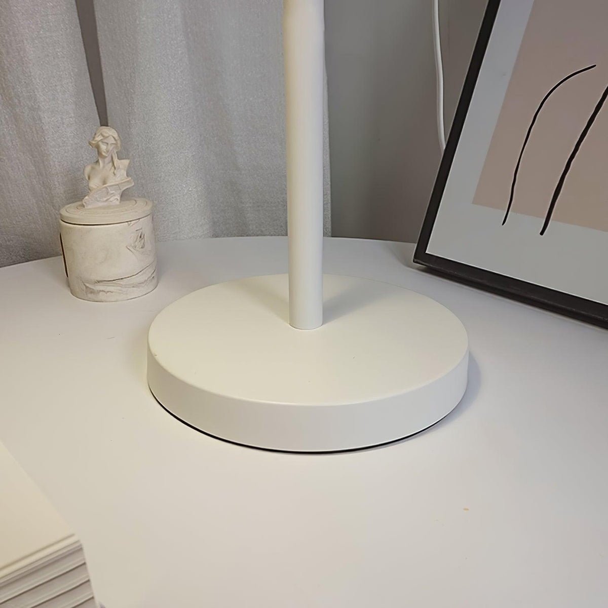 Addyson Minimalist Table Lamp