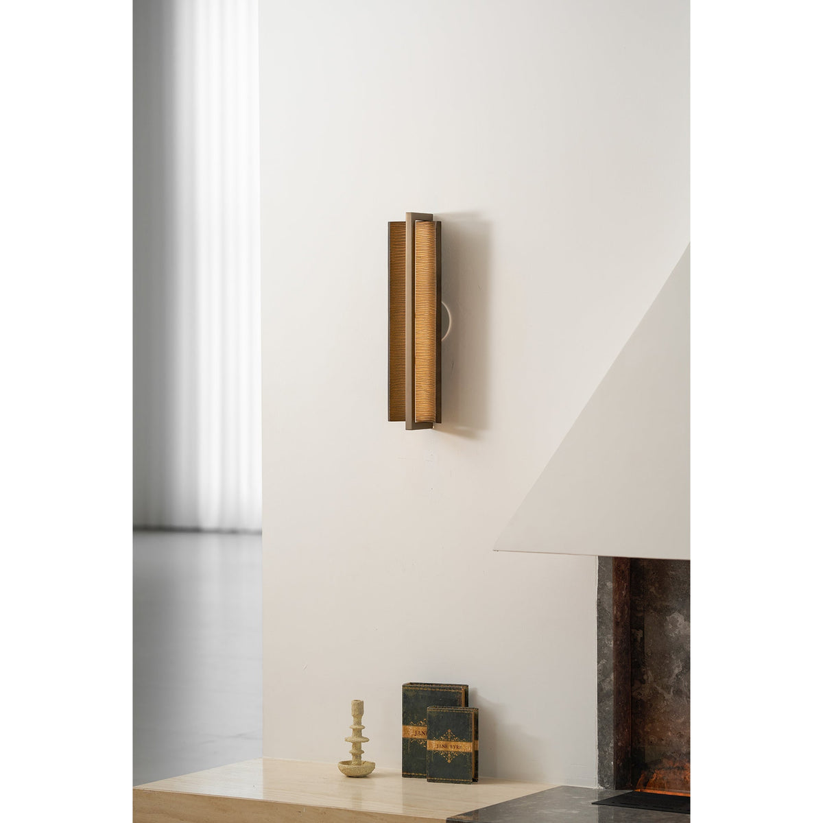 Hapa Art Deco Indoor Wall Light