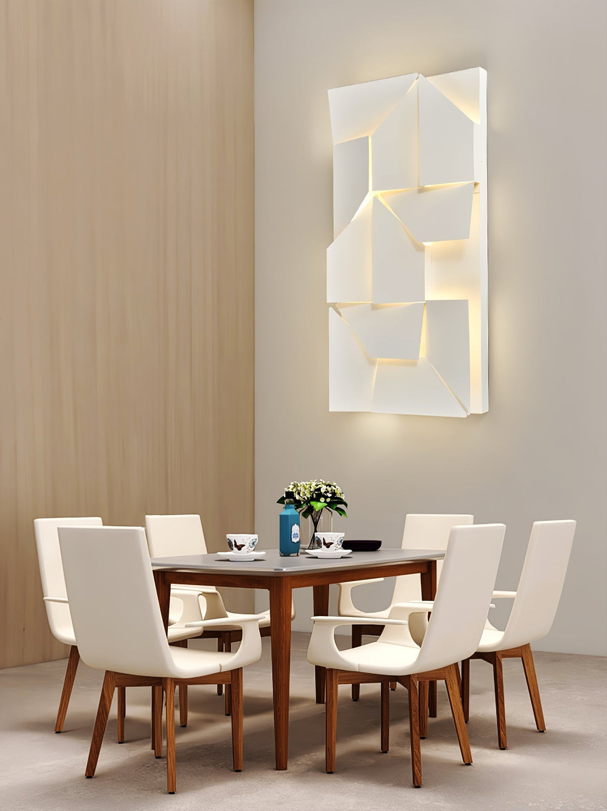 Wynor Shadows Grand Sconce Wall Lamp