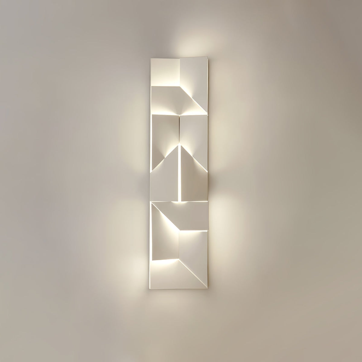 Wynor Shadows Grand Sconce Wall Lamp