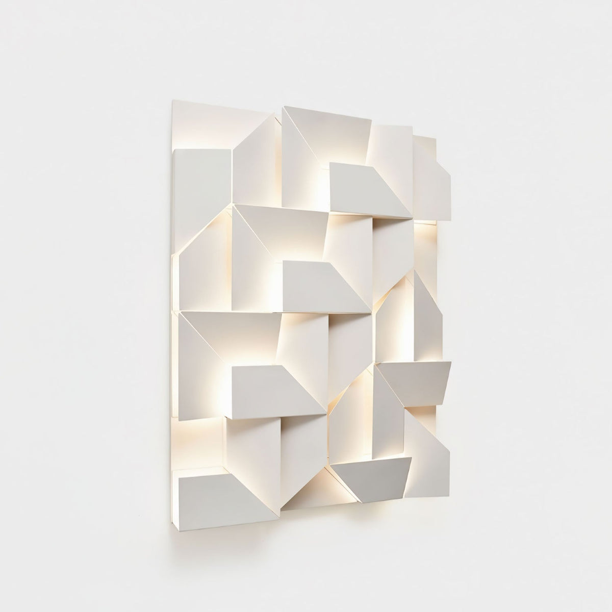 Deloza Shadows Rechargeable Grand Sconce Wall lamp